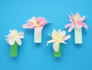 como hacer flores de papel sencillas 07
